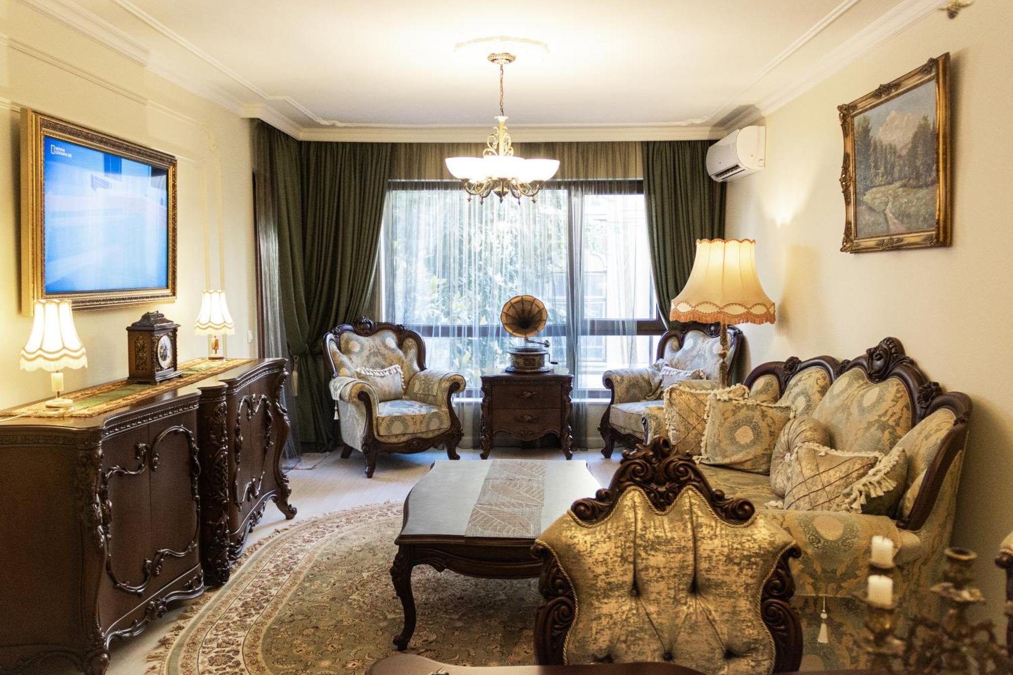 Central Luxury Antique Apartment Varna Bagian luar foto
